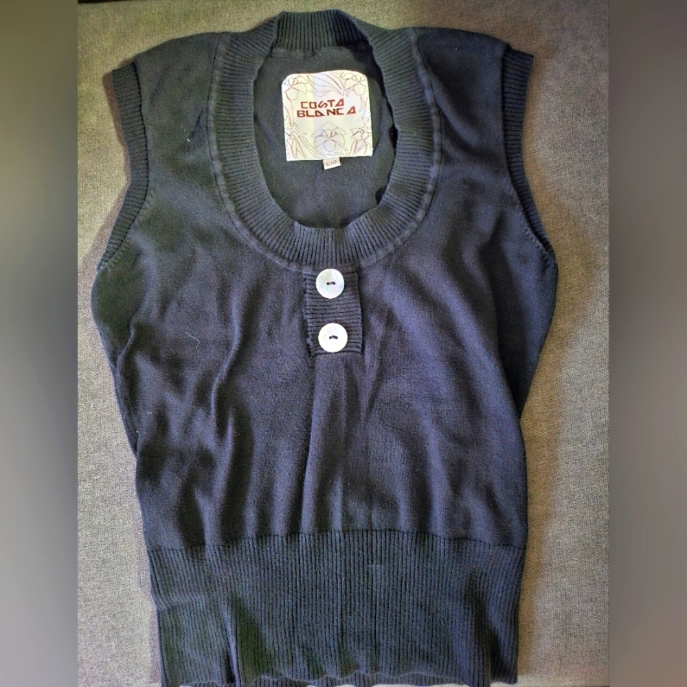 Costa Blanca Black U-Neck Sweater With Mother Of Pearl Type Buttons Size Large